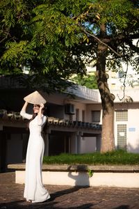 Graceful Vietnamese Girl in Pristine White Ao Dai: Timeless Beauty.-17