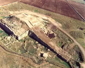 Mystery of Monte d'Accoddi: Witness Europe's Unique Prehistoric Pyramid-5