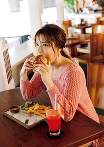 Stunning Yuki Arai Photobook Collection: Natural Portraits and Lifestyle Fashion from Her First Official Release Muteki no Sugao Part 02-1