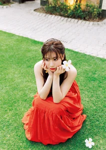 Stunning Yuki Arai Photobook Collection: Natural Portraits and Lifestyle Fashion from Her First Official Release Muteki no Sugao Part 02-2