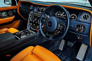 Experience Ultimate Luxury: The Rolls-Royce Cullinan Series II Makes a Grand Debut on the Vibrant Streets of Ho Chi Minh City-1