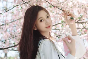 Spring Muse: Pure Elegance in JK Uniform Amidst Blossoms-24