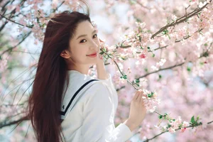 Spring Muse: Pure Elegance in JK Uniform Amidst Blossoms-27