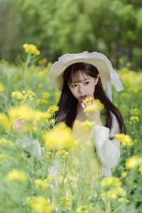 Golden Hour Glow: Ethereal Portrait Photography in Sun-Drenched Flower Fields – Art Language Vol.9109 featuring Model Xiao Yi-18