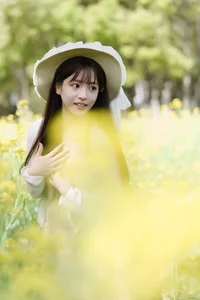 Golden Hour Glow: Ethereal Portrait Photography in Sun-Drenched Flower Fields – Art Language Vol.9109 featuring Model Xiao Yi-15