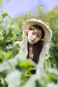 Golden Hour Glow: Ethereal Portrait Photography in Sun-Drenched Flower Fields – Art Language Vol.9109 featuring Model Xiao Yi-25