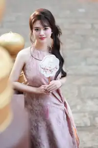 Enchanting Vietnamese Beauty: A Graceful Portrait in Modern Traditional Dress and Fan-1