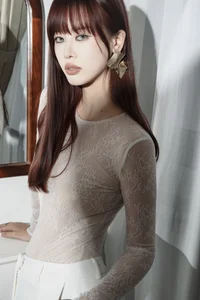 Artistic Floral Portrait Series featuring Hua Fu Tian Tong: YiTuYu Art Language Vol.9144 - Elegant Girl and Flower Photography Collection-21