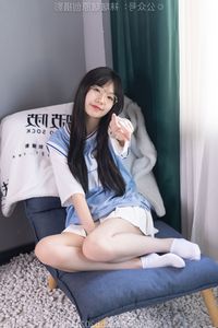 BoBoSocks No.561: Chinese Model Xiao Tiandou's Fresh Look with Sneakers and Short White Socks. Pure and Youthful Style.-19