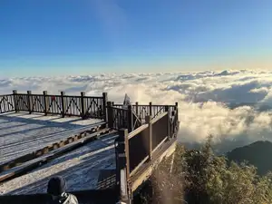 Fansipan: Discover the Breathtaking Sea of Clouds from the Peak, an Unforgettable Northwest Adventure.-1