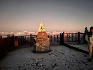 Fansipan: Discover the Breathtaking Sea of Clouds from the Peak, an Unforgettable Northwest Adventure.-6