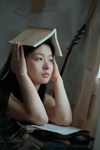 YiTuYu Vol.8762 Hu Die Mei Mei Capturing Solitude Art Language Unveiled-2