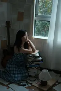 YiTuYu Vol.8762 Hu Die Mei Mei Capturing Solitude Art Language Unveiled-11