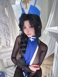 Coser Rioko: Goddess of Victory Nikke Maiden Ice Rose Cosplay Unveiled-7
