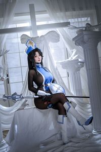 Coser Rioko: Goddess of Victory Nikke Maiden Ice Rose Cosplay Unveiled-3