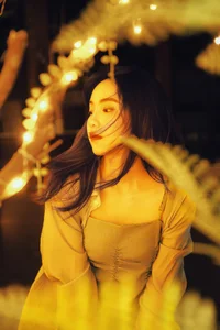 Elegant Moonlight Photography: YiTuYu Art Language Vol.9152 featuring Model Jian Xiao Cheng (44 High-Quality Images)-39