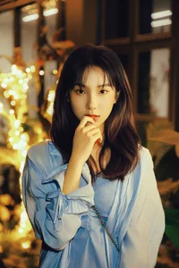 Elegant Moonlight Photography: YiTuYu Art Language Vol.9152 featuring Model Jian Xiao Cheng (44 High-Quality Images)-16