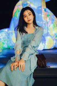 Elegant Moonlight Photography: YiTuYu Art Language Vol.9152 featuring Model Jian Xiao Cheng (44 High-Quality Images)-6