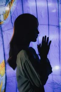 Elegant Moonlight Photography: YiTuYu Art Language Vol.9152 featuring Model Jian Xiao Cheng (44 High-Quality Images)-28