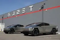 Mansory Tesla Cybertruck: Electric Pickup's Radical Transformation & Unique Design-8