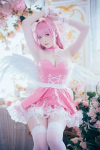 Stunning Dorothy NIKKE Cosplay by Shuang Yue Shimo: A High-Quality 27-Photo Gallery from Goddess of Victory-5