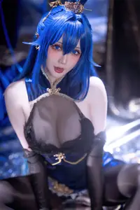 Coser Hoshilily as Azur Lane New Jersey: Enchanting Bunny Garden Beauty!-2