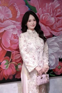 Elegant Floral Vietnamese Ao Dai - Traditional Silk Dress for Women | Authentic Cultural Fashion and Spring Style Inspiration-2