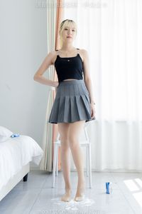 BoBoSocks No.546 Sweet Pea: Chic Asian Model in Stylish High Heels-27