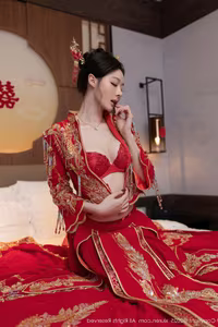 XiuRen No.10055: Xiao Dou Dou Dazzles in Traditional Red Wedding Dress, Capturing Asian Elegance.-16