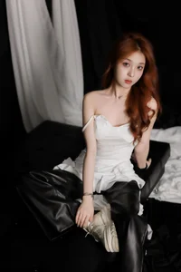 Stunning Artistic Portrait Photography of Momo Wu - YiTuYu Art Language Vol.9280 Featuring Vibrant Red and White Aesthetics-20