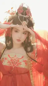 Ethereal Beauty: Xiao Shang Guan in Traditional Attire Amidst Gesang Flowers - YiTuYu Vol.8642-14