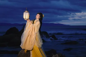 Elegant Moonlight Portrait Series: YiTuYu Art Language Vol.9290 Featuring Model Tian Tian – Aesthetic Photography Collection-0