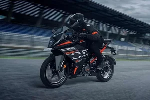 KTM RC 160 2026: The Bold Challenger to Yamaha R15-5