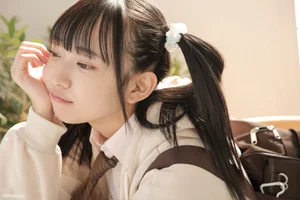 Stunning Portrait Gallery of Yui Iruma in Classic Blue Swimwear - LOVEPOP Photoset 20 Featuring Minimalist Style and Elegant Posing-4