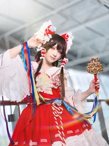 Ethereal Reimu Cosplay by Hua Qi Hana at Firefly Comic-Con Part01-27