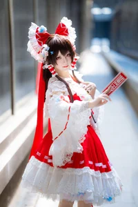 Ethereal Reimu Cosplay by Hua Qi Hana at Firefly Comic-Con Part01-6