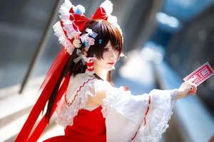 Ethereal Reimu Cosplay by Hua Qi Hana at Firefly Comic-Con Part01-4