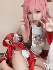 Coser Rizuna's Yae Miko Cosplay (91P) - Captivating Beauty from Genshin Impact-3