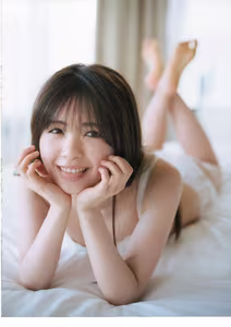 Ayame Tsutsui (Nogizaka46): Unveiling Serene Charm in 1st Photobook Kanjou no Sukima Part03-11