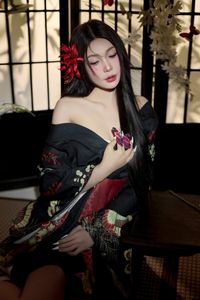 Artistic Portrait Japanese Woman in Traditional Kimono Asian Beauty-5
