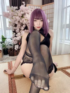 Modern High-Slit Lace Qipao Collection by Money Leng Leng: Elegant Asian Fashion and Traditional Cheongsam Style Part 02-3