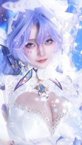 Dive into Wuthering Waves: Zouluyiao Zly's Enchanting Cantarella Cosplay - A Magical Frozen World Experience-10