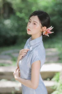 Modern Muse: The Captivating Cool Chinese Aesthetics of Tong Xuan Qi-35