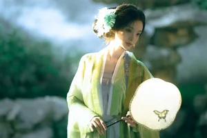Captivating Li Yu Ayu Photography: YiTuYu Art Language Vol.9195 - A Stunning 43-Image Visual Journey of Elegance and Nature-0