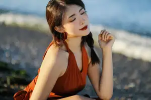 YiTuYu Vol.8522: Yi Ming's Captivating Beauty Under Golden Hour Sun-12