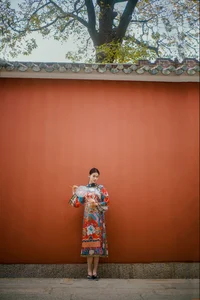 Timeless Elegance of Man Li by the Red Wall - YiTuYu Vol.8871-0
