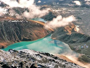 Sagarmatha: Unveiling the Untamed Secrets of Everest’s Sacred Sanctuary-6