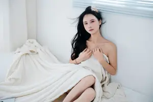 YiTuYu Vol.8756 Sha Sha: Discovering the Pensive, Fragile Beauty of a Muse in Pristine Serenity-3