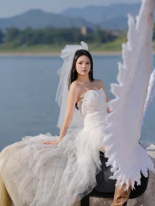 Ethereal Pegasus Muse by the Sea - YiTuYu Art Language Vol.8882-3