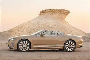 Discover the Exclusive Bentley GTC Mulliner: A Bespoke Masterpiece Inspired by Qatar's Sunset-3